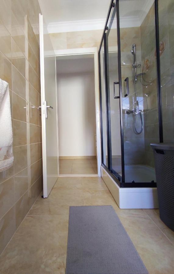Honeycomb Apartment Split - Free Parking Extérieur photo